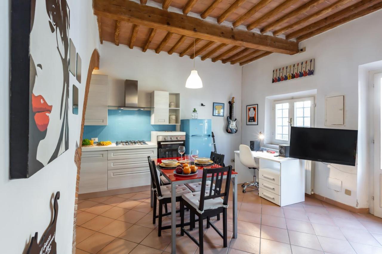 Cisanello Rock Apartment With Patio And Barbecue 比萨 外观 照片